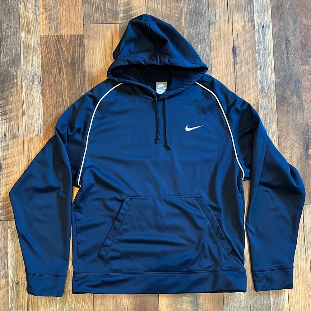 Nike Sweatshirt - Men’s Medium